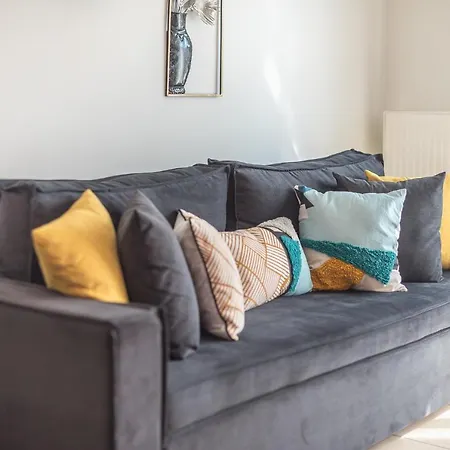 Apartment Elegant With Balcony By Cloudkeys Athens