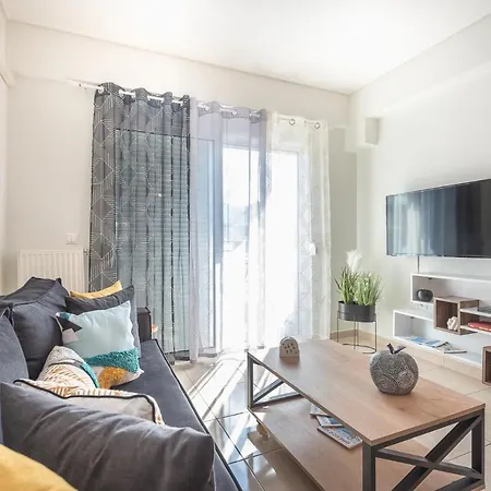 Elegant With Balcony By Cloudkeys Apartment *